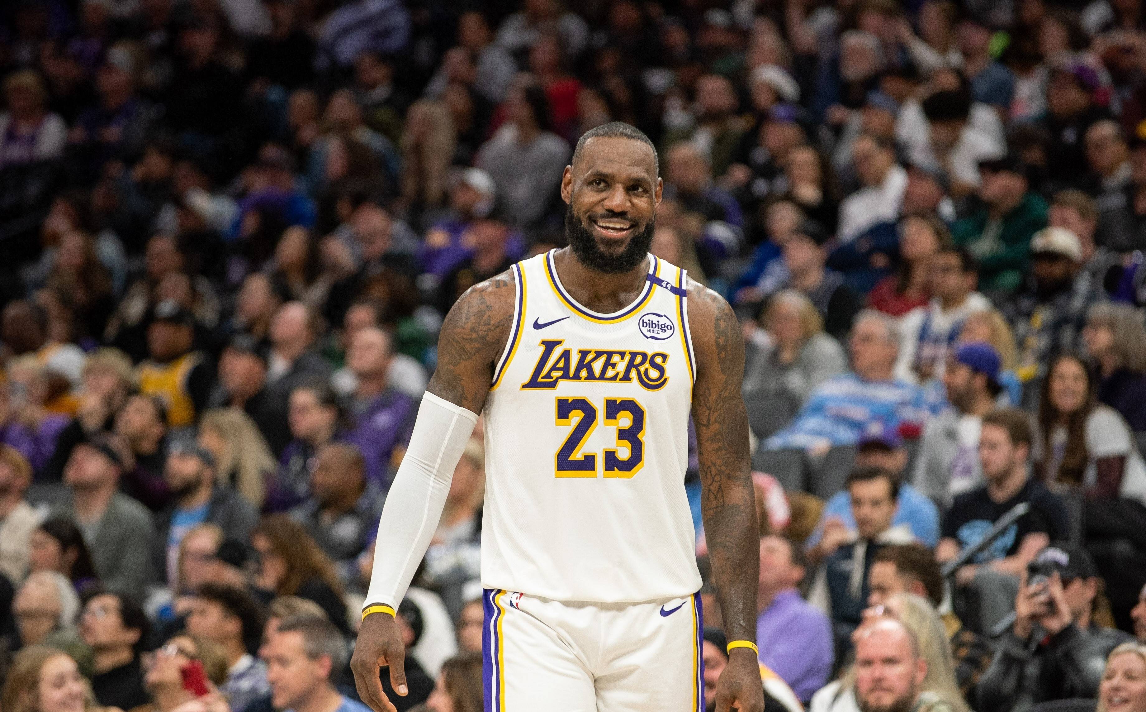 洛杉矶湖人迎CBA常规赛关键赛，加时末段伤情更新，压力陡增，控场能力受关注的简单介绍